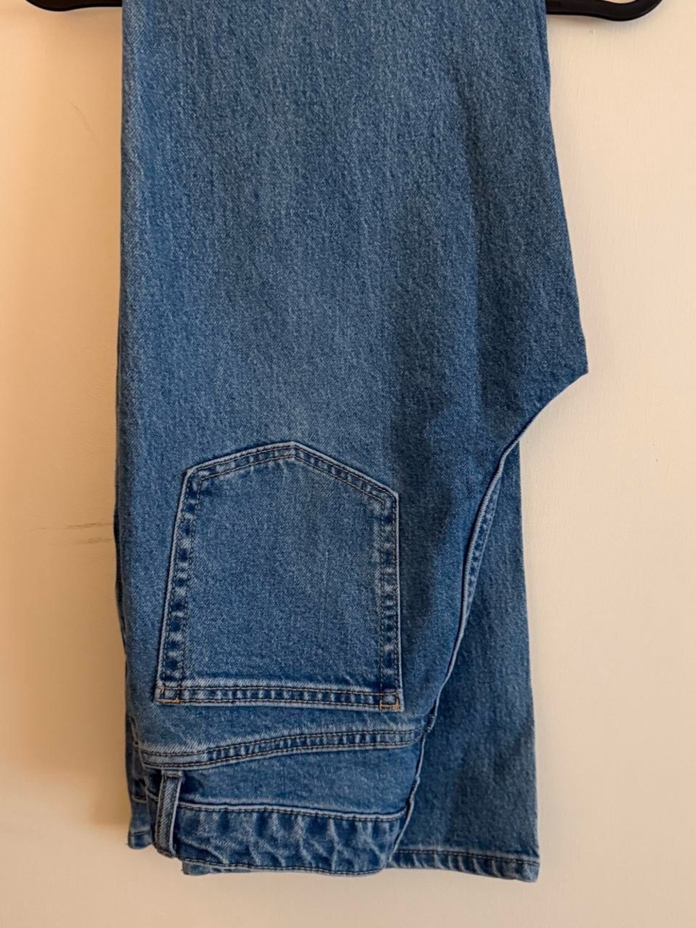 H&M Women's Straight Leg Denim Jeans in Blue